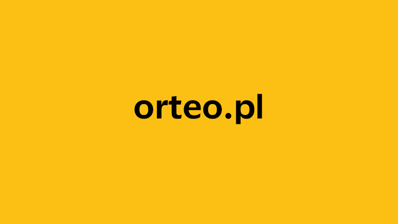 yellow square with company website name of orteo.pl